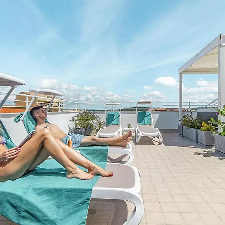 Skyfive Fire Apartament *