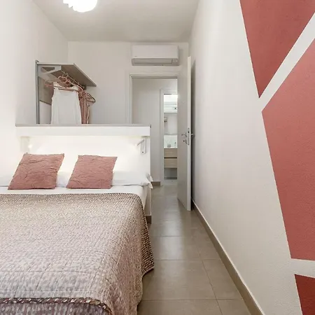 Daire Skyfive Fire *