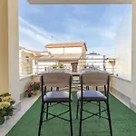 Apartament Skyfive Fire *